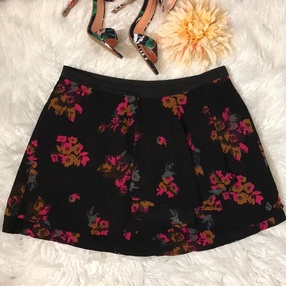 Volcom Floral Ruffle Skirt